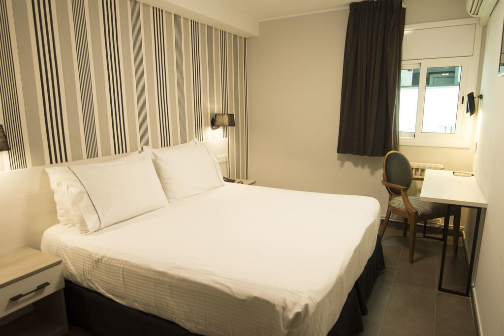 New Hotel Colon Mataró Værelse billede